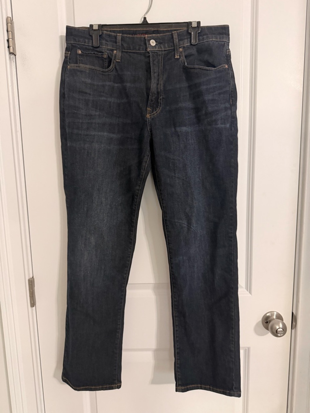 Lucky Brand-Men's Dark Wash Blue Straight-Leg Jeans